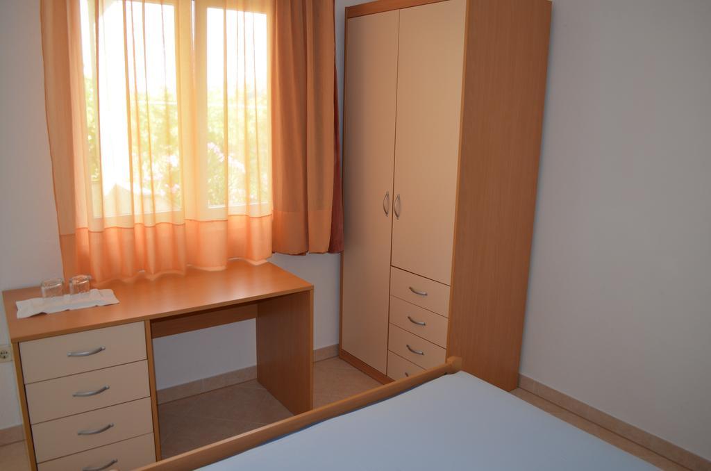 Apartments & Rooms Dordic Baška Exterior foto